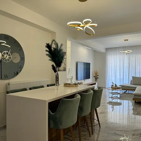 מלון דירות Madi Luxury פאטרה