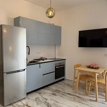 Madi Luxury Aparthotel Patras