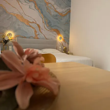 Madi Luxury 4* פאטרה