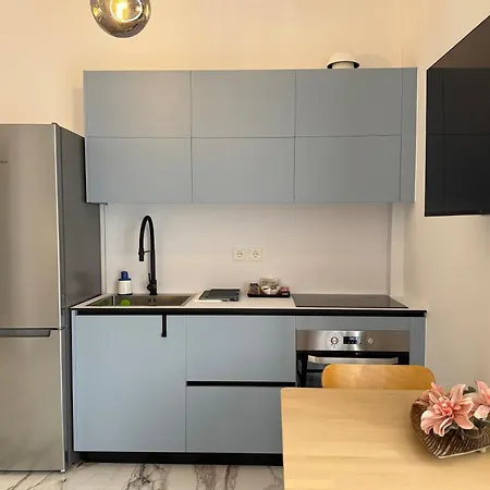 Madi Luxury