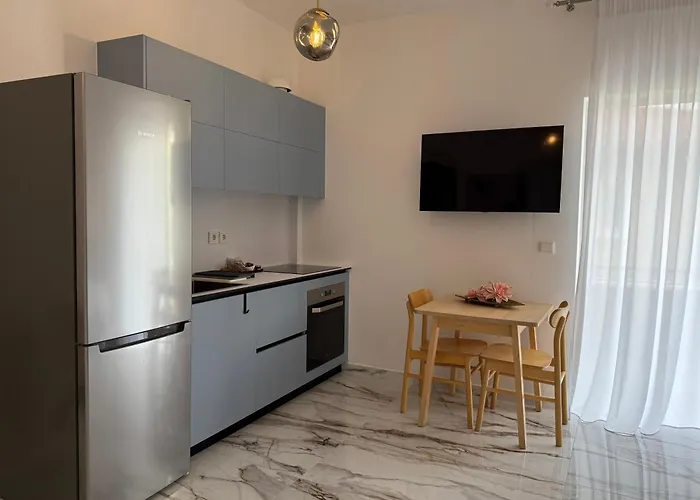 Madi Luxury Aparthotel 4*